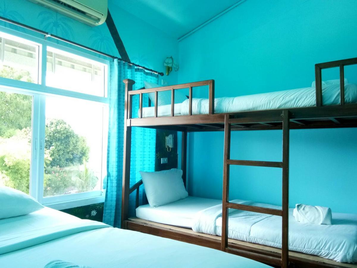 The Corner Transit Hostel Koh Samui Exterior foto