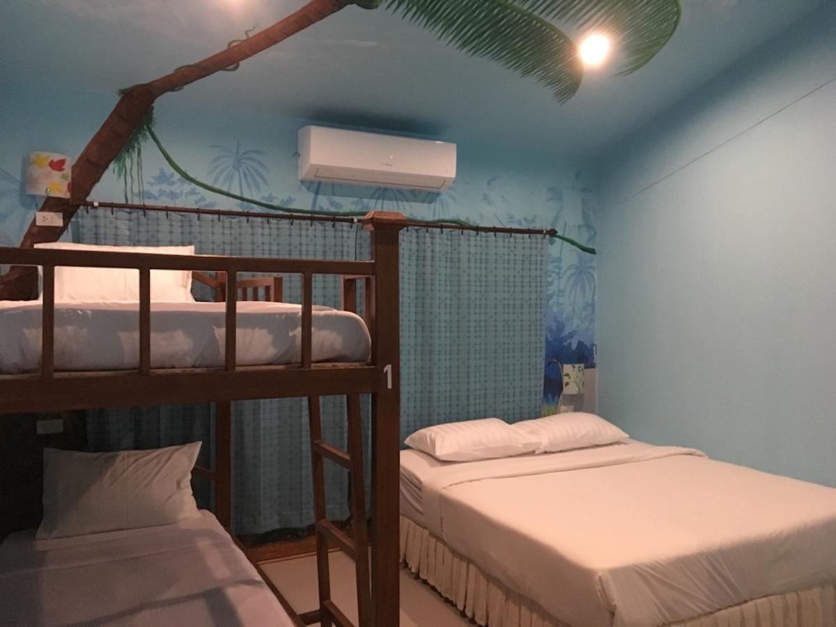 The Corner Transit Hostel Koh Samui Exterior foto